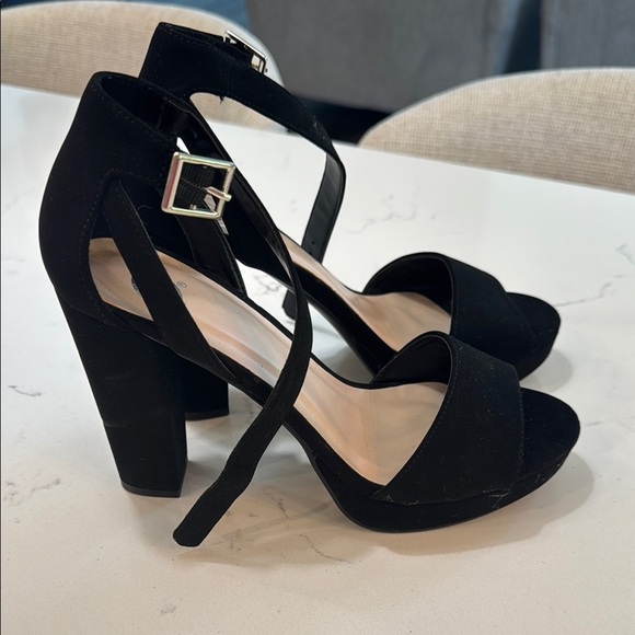Heart in D suede black heels, angle strap.  New w/o tags/box. Women’s size 7.5. - Picture 1 of 8